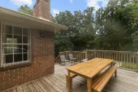 Two Kitchens Family Friendly in Forestdale Hotels in Forestdale