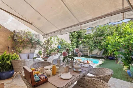 L'Orangerie Chambres d'Hotes de Charme