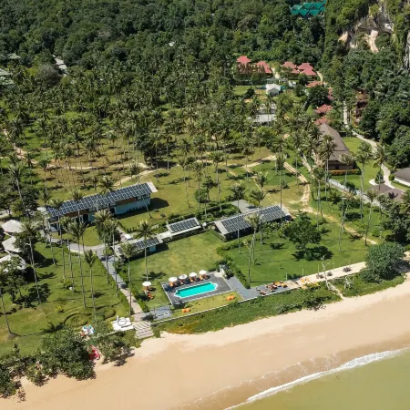 Tinidee Hideaway Tonsai Beach Krabi Отели рядом с достопримечательностью «Рейлэй»