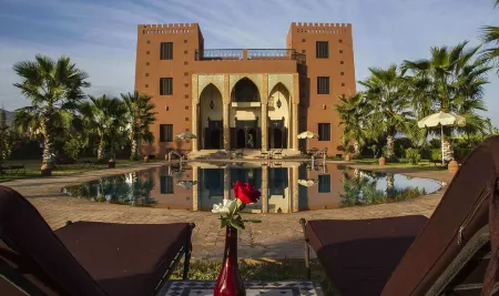 Kasbah Atfel Отели в г. Azrou Melloul