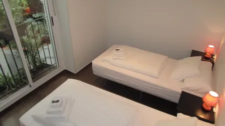 Casa Cosy Отели рядом с достопримечательностью «Antiguo Cauce del Rio Turia»