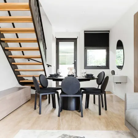 A Lux 3BR Townhouse in South Yarra, FREE Parking