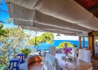Amore Rentals - Villa Perla