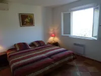 Air-conditioned villa with heated pool, breathtaking sea view on the Levant Island