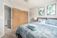 Minutes to Polaris Mall, Cozy 3bd Home, Large Backyard w/ Games Hotels in Columbus City Township