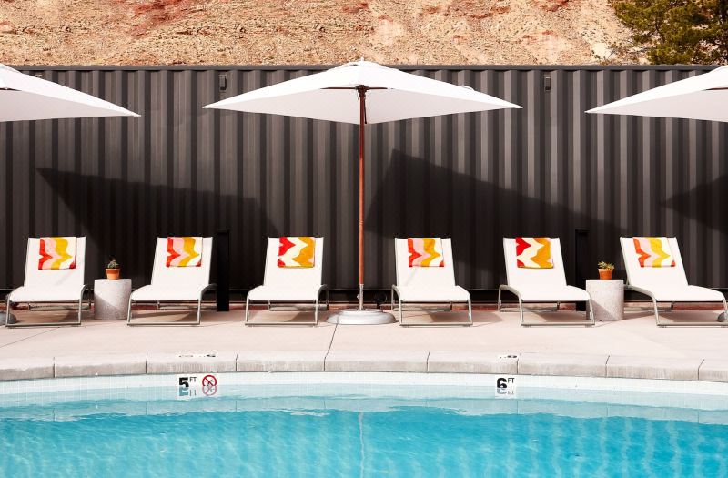 Slackline Moab, Outset Collection by Hilton