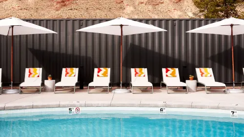 Slackline Moab, Outset Collection by Hilton - breakfast