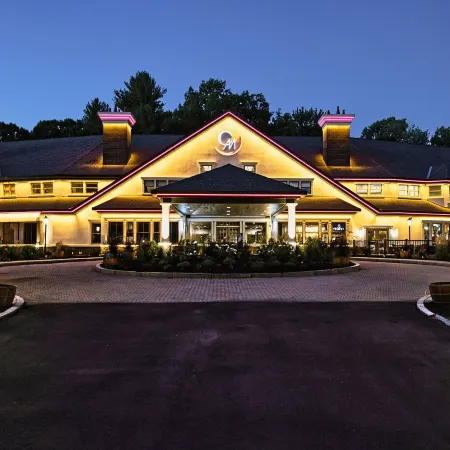 Chateau Merrimack Resort & Spa
