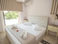Grand Bleu Porto Heli Beachfront House Hotels in Kranidi