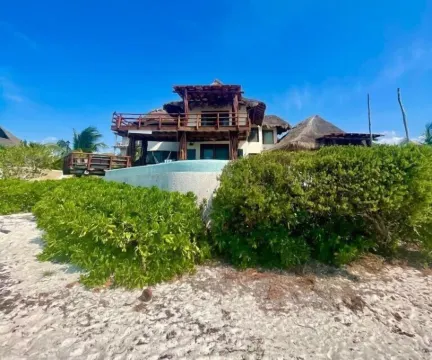 DK Luxury Ocean Front Villa - Adults Only