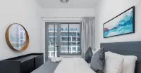 Deluxe 1 Br in Oasis - 43 Hotels in Khalifa City