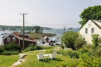 Admirals Quarters Inn - Ocean View