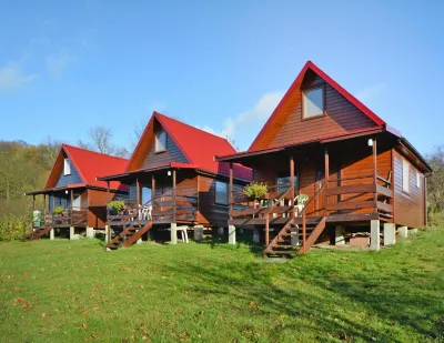 Wooden House in Lubin by Lake Wicko Hotels in der Nähe von Marina Wapnica Międzyzdroje