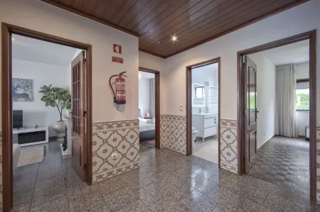 Pontinha Typical by Homing Отели в г. Одивелаш