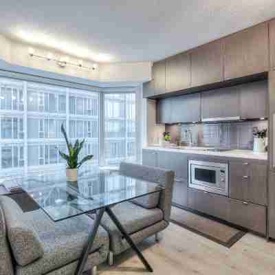 Waterfront Clair Avenue Rooms