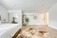 Luxury Modern Retreat! Close to Disney!