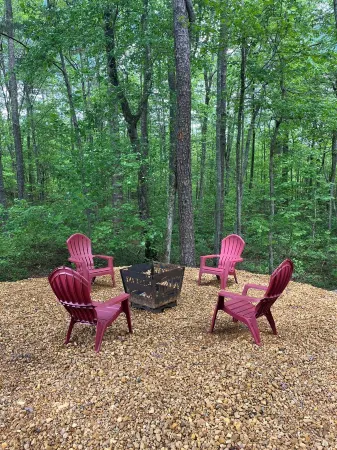 Charming 2-bedroom container house in lovely Mentone with WiFi, AC, NO PETS