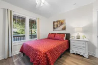 Sportsplex.PetFriendly.Owa.GasGrill.Foosball.FullyFencedYard