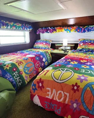 "Hippie House" "1974" Winnebago29' Chieftain