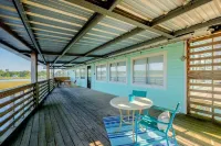 Boathouse Hotels in Ocean Springs