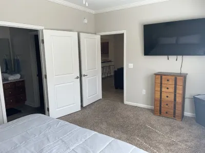 2 bedroom pet friendly madison townhouse