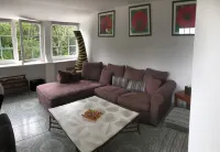 Single-storey house 125 m² facing the sea, patio with barbecue and garden.