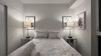 Executive 1 Bedroom Vaughan Metropolitan Condo Hotels near Cyclepath Woodbridge