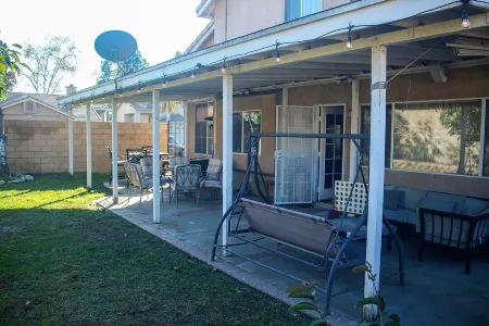 Tranquil 4BR/3BA private house w/ inviting yard perfect for any type of stay