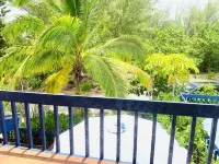 Rising Tides Beach Villa, Great Harbour Cay