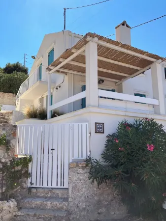 Casa Calipso, a Cosy and Elegant Traditional House 5 Minutes From Fiskardo Отели в г. Erisos