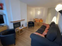 50 metres from the cable car, apartment with balcony, private collective parking, WIFI Hotels in Ayent