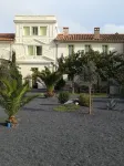 Mansion and park 3km from the beach of Ste Marie la mer (66)