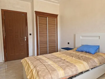 Apartement Saidia Les roches 주변 호텔