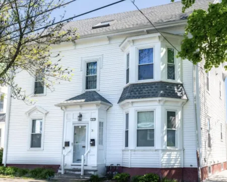 Quiet neighborhood and Walking destination to Downtown Salem Отели в г. Сейлем