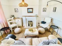 * Fisherman’s Cottage * with panoramic river views 阿普爾多爾住宿飯店