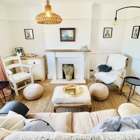 * Fisherman’s Cottage * with panoramic river views