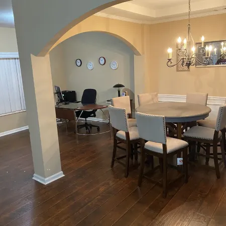 Only 2 miles from shopping, banking, food, entertainment,15 to downtown Atlanta