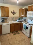 Hilltop villa with gorgeous views Hotel di George Town