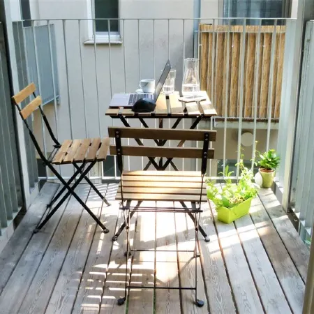 Studio Apartment in the Heart of Graz's Old Town -Kitchen, Bathroom, WC, Balcony