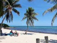 Ocean Vacation Breeze Your best vacation spot only 1 mile to the Beach. - 무료 와이파이