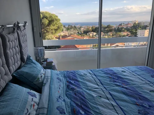 3 rooms apartment renovated with panoramic sea view