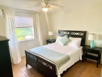 Palm Point Loft - Private two bed+ two bath on the canal IG@PalmPointTCI