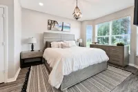 Naples lake view condo at Lely golf resort! Hotels in Lely Resort