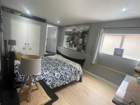 Cove side Bliss Отели в г. Уангапараоа