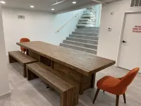 4 bed 2 bath unit on Campus Corner with rooftop deck - sleeps 12