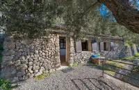 Shelter "Es Mirador" Cami de S'Illeta - Port de Soller Hotel in zona Jardi Botanic de Soller