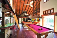 The Dock Resort: Includes boat for snorkeling out at the reef ! NEW LOW PRICE !