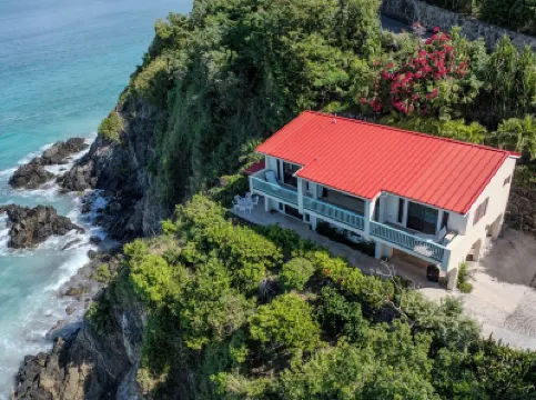 Oceanfront - 3  Bedroom Villa - BEST VIEW IN TORTOLA โรงแรมใน