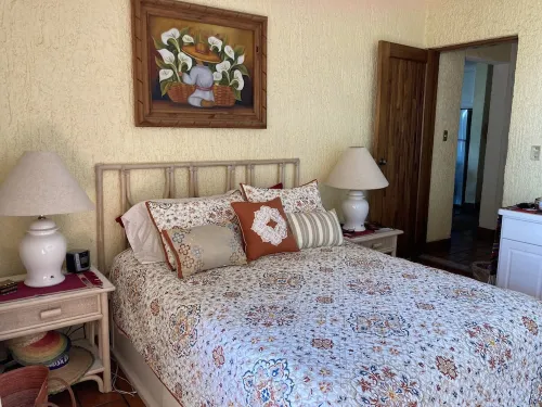 Ocean view, one bedroom, steps to the pool and beach.  Pride in ownership.