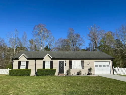 Gem of Jacksonville, near NC Beaches & Military Base Hotels in Onslow County